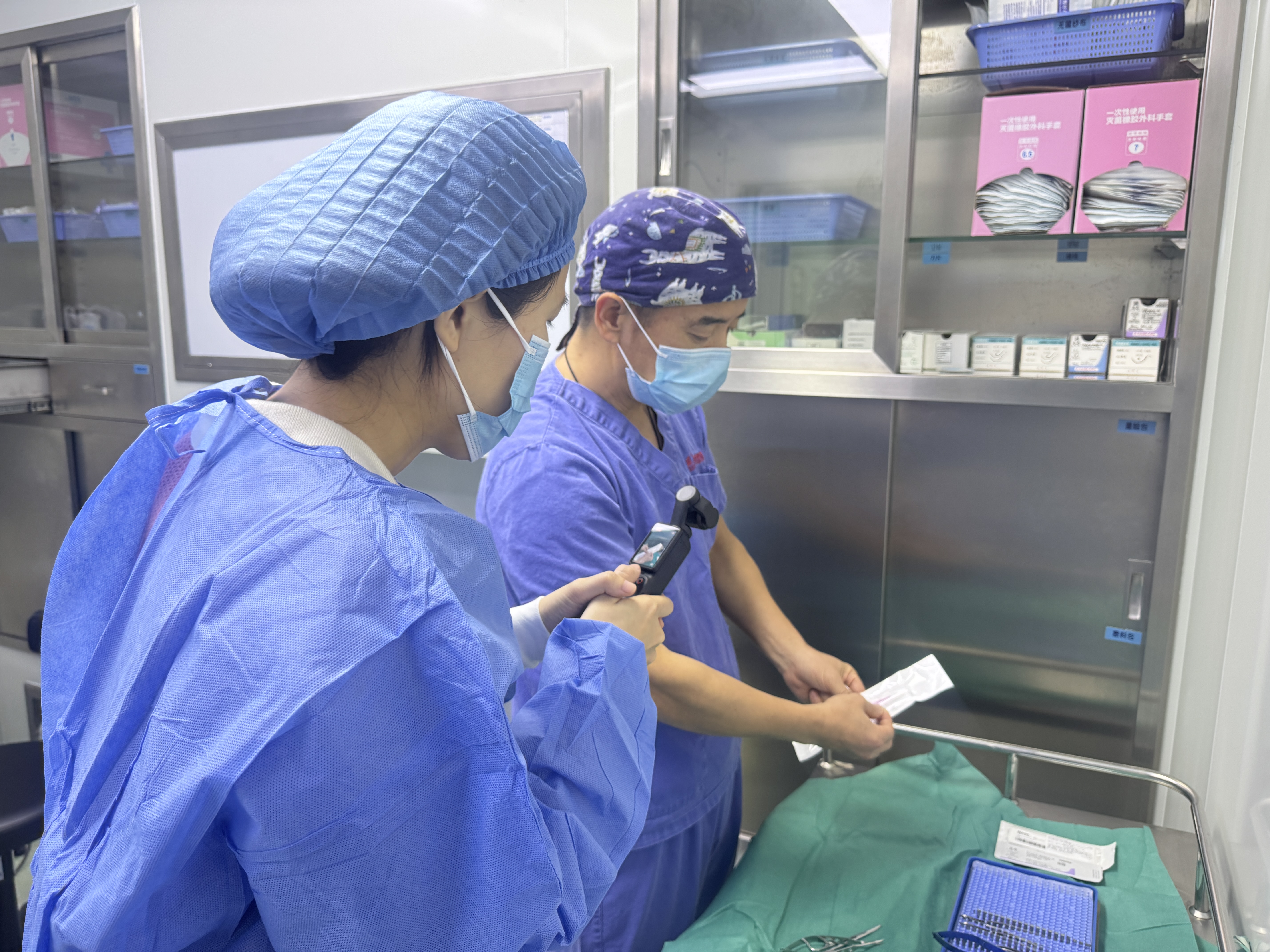 医生短视频线下培训课程开班，实操教学为主